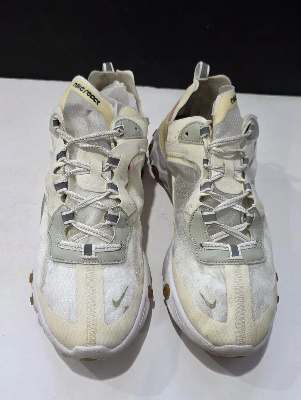 Nike React Element 87 Light Bone Sail Red Men Size 11 AQ1090-100 Sneaker